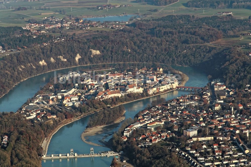 Luftbild Wasserburg am Inn - Altstadt und Zentrum der Halbinsel von Wasserburg am Inn im Bundesland Bayern