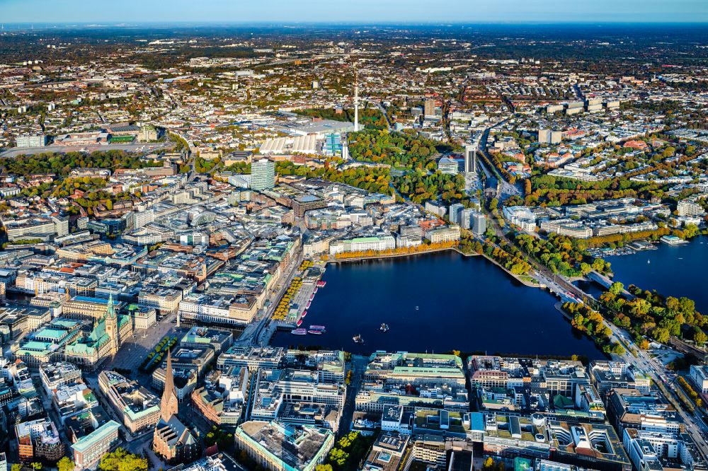 Luftbild Hamburg - Altstadtbereich und Innenstadtzentrum an der Alster in Hamburg, Deutschland