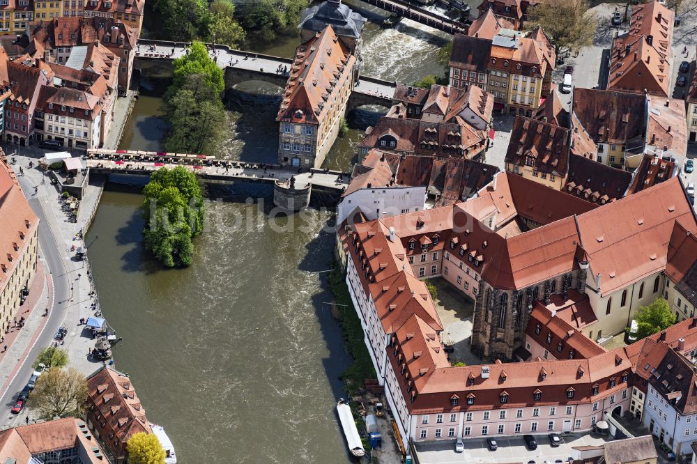 Bamberg aus der Vogelperspektive: Altstadtbereich und Innenstadtzentrum mit dem Alten Rathaus Bamberg in Bamberg im Bundesland Bayern, Deutschland