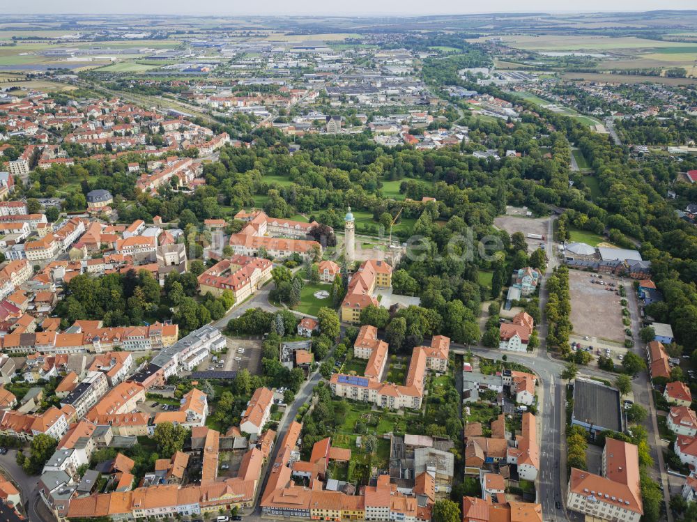 Arnstadt von oben - Altstadtbereich und Innenstadtzentrum in Arnstadt im Bundesland Thüringen, Deutschland