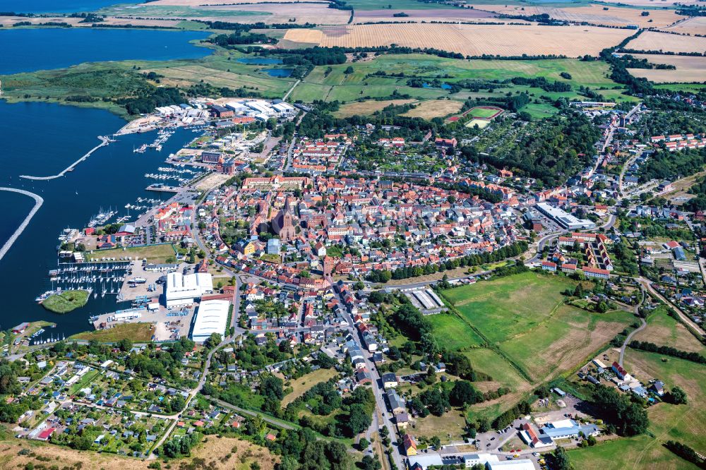 Luftbild Barth - Altstadtbereich und Innenstadtzentrum in Barth im Bundesland Mecklenburg-Vorpommern, Deutschland