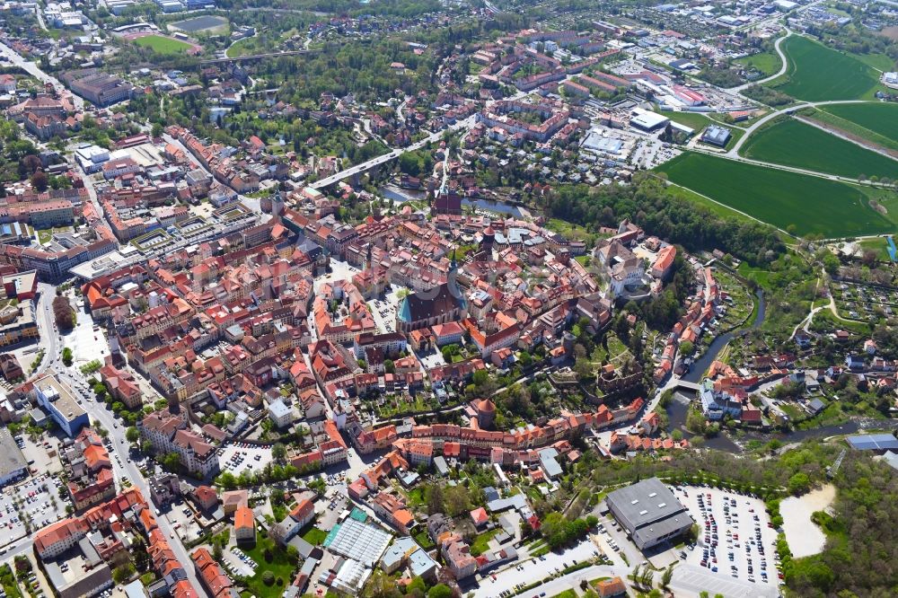 Bautzen aus der Vogelperspektive: Altstadtbereich und Innenstadtzentrum in Bautzen im Bundesland Sachsen, Deutschland