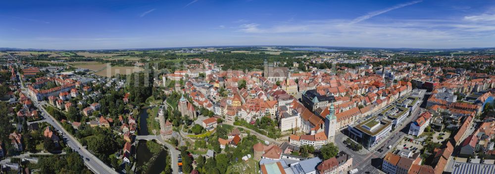 Bautzen aus der Vogelperspektive: Altstadtbereich und Innenstadtzentrum in Bautzen im Bundesland Sachsen, Deutschland