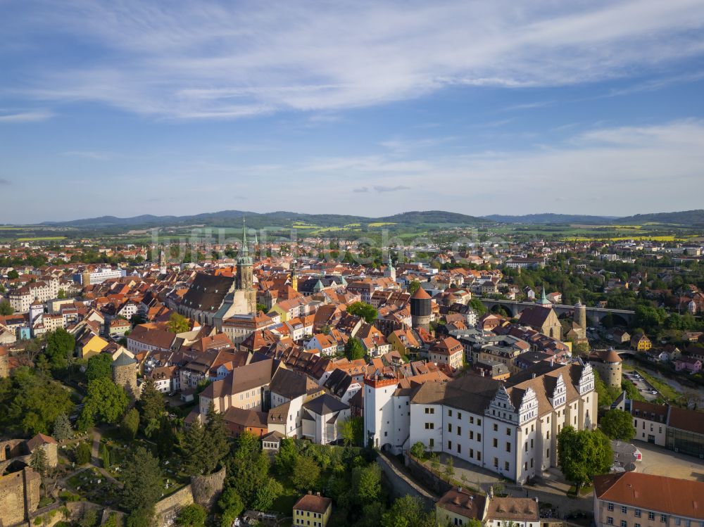 Bautzen aus der Vogelperspektive: Altstadtbereich und Innenstadtzentrum in Bautzen im Bundesland Sachsen, Deutschland