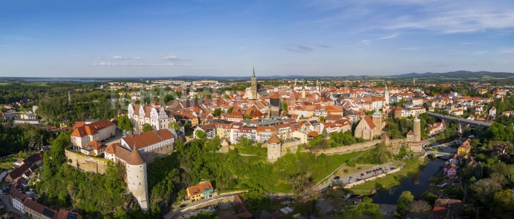 Bautzen von oben - Altstadtbereich und Innenstadtzentrum in Bautzen im Bundesland Sachsen, Deutschland