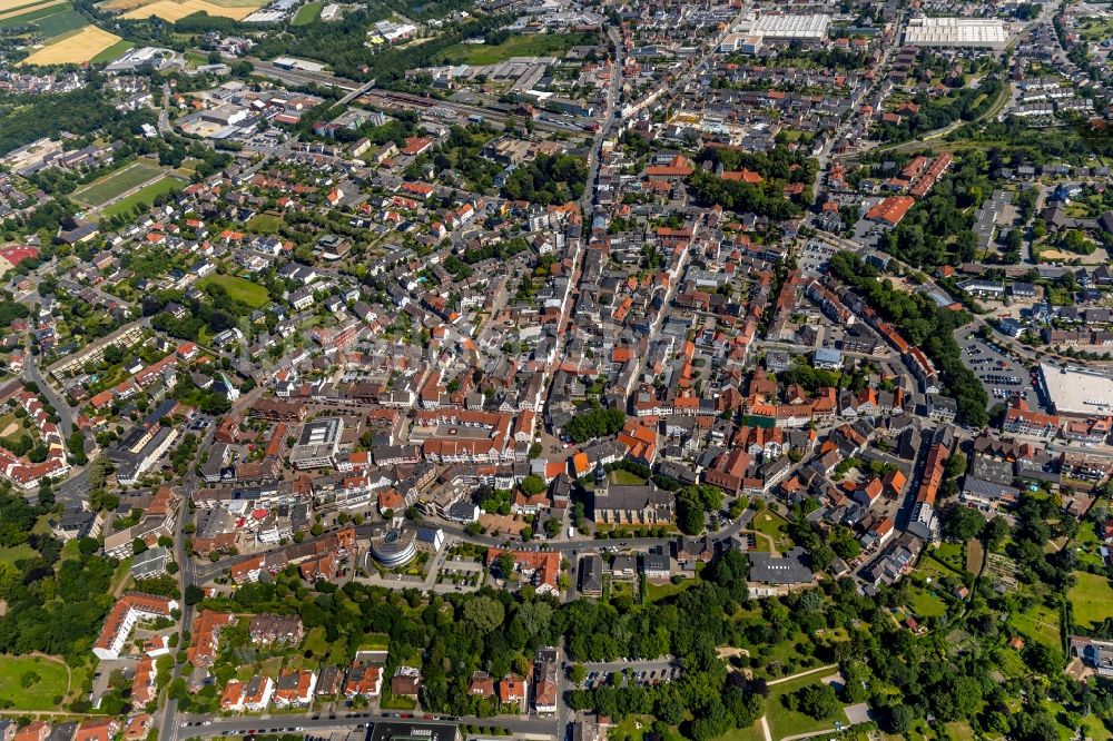 Luftaufnahme Beckum - Altstadtbereich und Innenstadtzentrum in Beckum im Bundesland Nordrhein-Westfalen, Deutschland