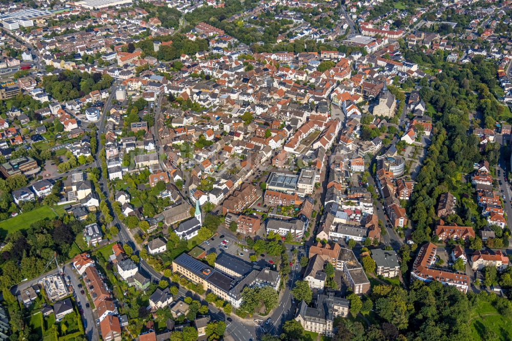 Beckum aus der Vogelperspektive: Altstadtbereich und Innenstadtzentrum in Beckum im Bundesland Nordrhein-Westfalen, Deutschland