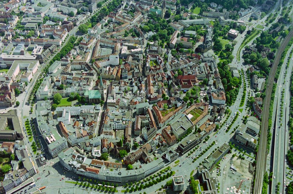 Luftaufnahme Bielefeld - Altstadtbereich und Innenstadtzentrum in Bielefeld im Bundesland Nordrhein-Westfalen, Deutschland