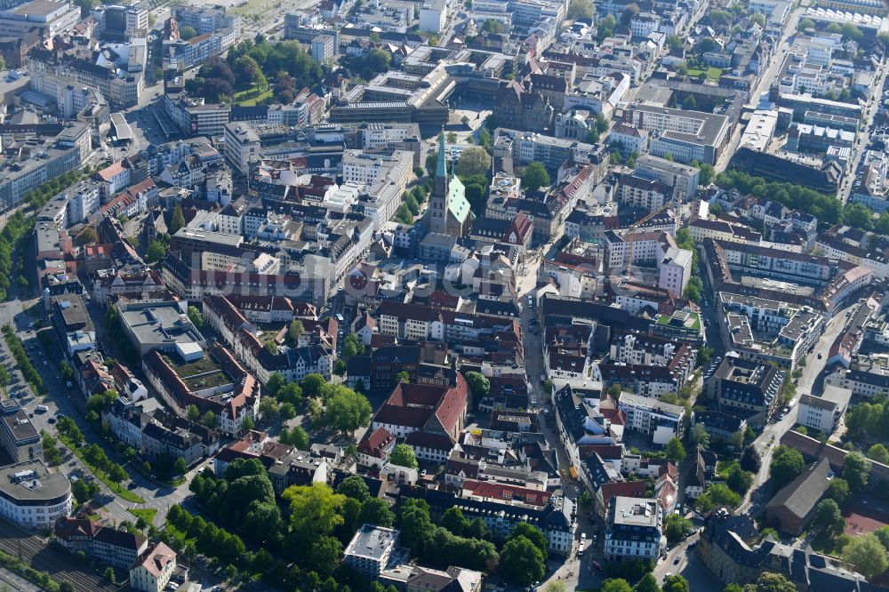 Bielefeld von oben - Altstadtbereich und Innenstadtzentrum in Bielefeld im Bundesland Nordrhein-Westfalen, Deutschland