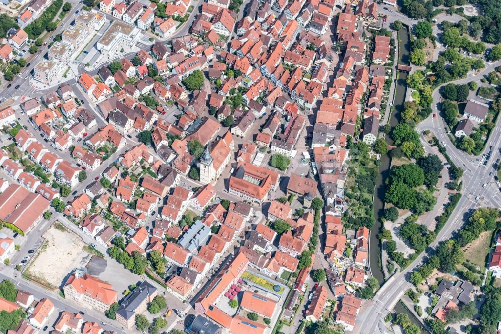 Bietigheim-Bissingen von oben - Altstadtbereich und Innenstadtzentrum in Bietigheim-Bissingen im Bundesland Baden-Württemberg, Deutschland