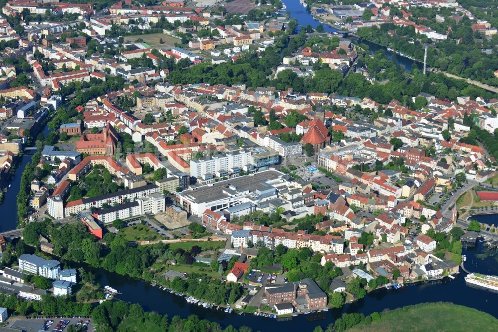 Luftaufnahme Brandenburg an der Havel - Altstadtbereich und Innenstadtzentrum in Brandenburg an der Havel im Bundesland Brandenburg