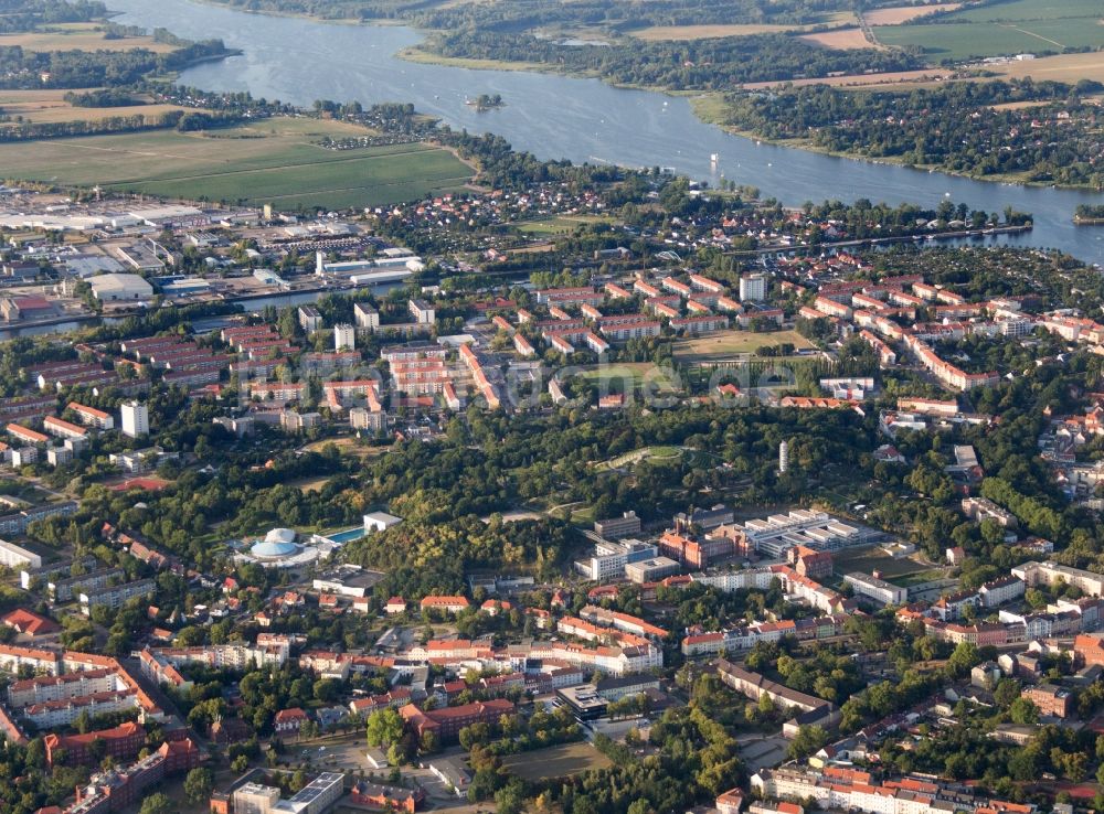 Luftaufnahme Brandenburg an der Havel - Altstadtbereich und Innenstadtzentrum in Brandenburg an der Havel im Bundesland Brandenburg