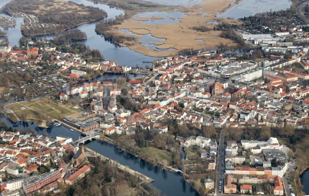 Brandenburg an der Havel von oben - Altstadtbereich und Innenstadtzentrum in Brandenburg an der Havel im Bundesland Brandenburg