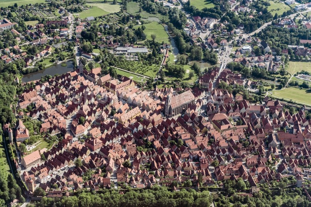 Luftbild Dinkelsbühl - Altstadtbereich und Innenstadtzentrum in Dinkelsbühl im Bundesland Bayern, Deutschland