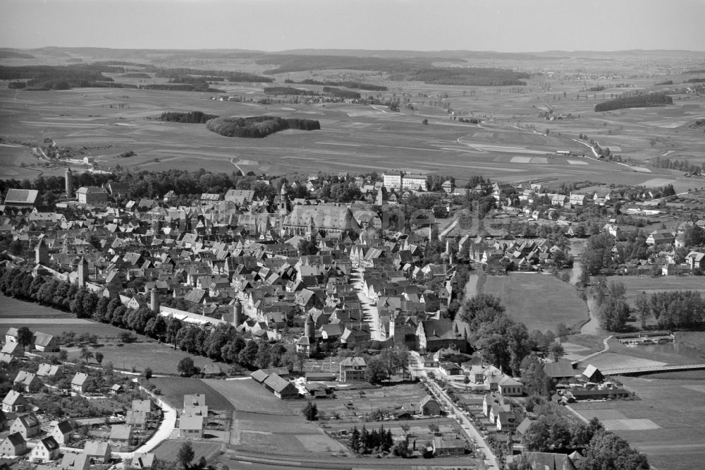 Luftbild Dinkelsbühl - Altstadtbereich und Innenstadtzentrum in Dinkelsbühl im Bundesland Bayern, Deutschland