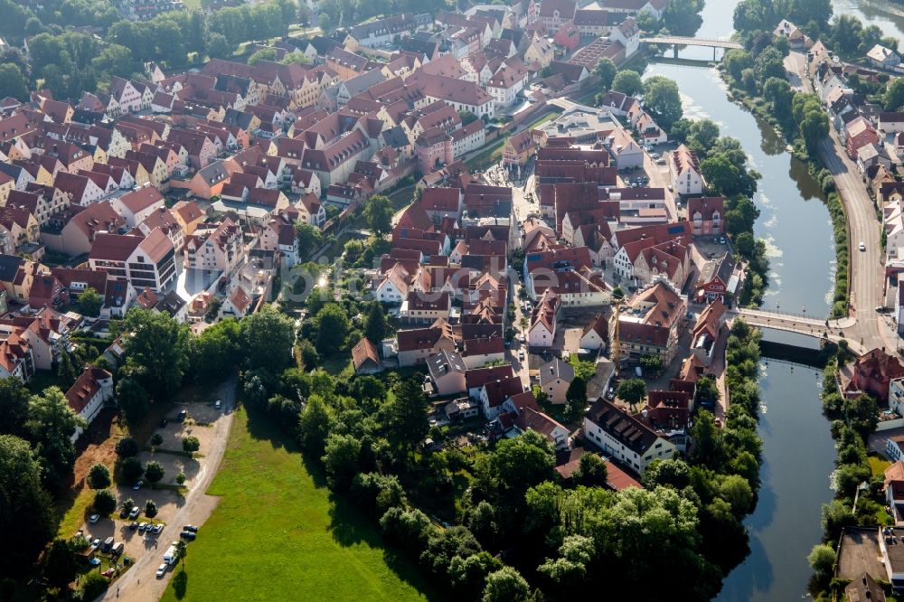 Luftaufnahme Donauwörth - Altstadtbereich und Innenstadtzentrum an der Donau in Donauwörth im Bundesland Bayern, Deutschland