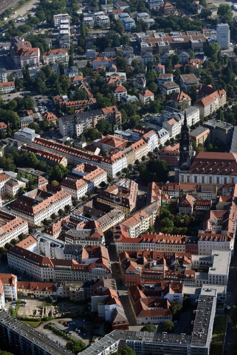 Dresden aus der Vogelperspektive: Altstadtbereich und Innenstadtzentrum in Dresden im Bundesland Sachsen