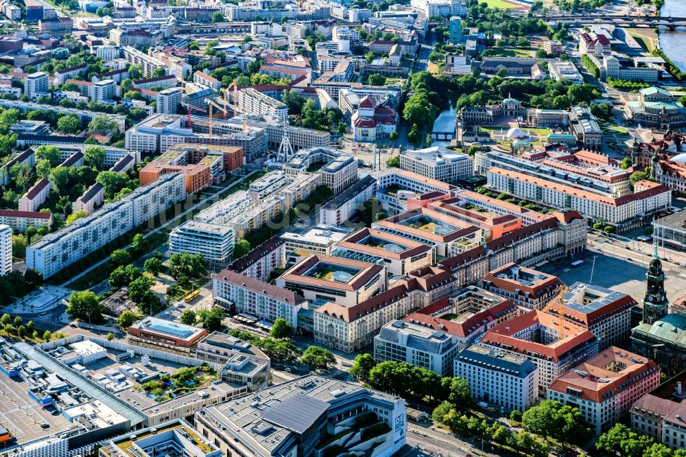 Dresden aus der Vogelperspektive: Altstadtbereich und Innenstadtzentrum in Dresden im Bundesland Sachsen, Deutschland