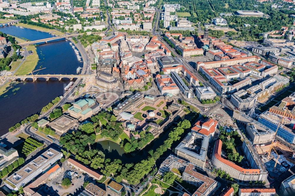 Luftaufnahme Dresden - Altstadtbereich und Innenstadtzentrum in Dresden im Bundesland Sachsen, Deutschland