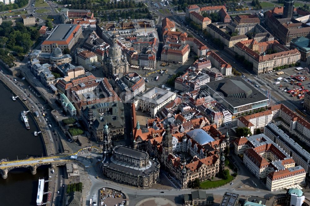 Luftaufnahme Dresden - Altstadtbereich und Innenstadtzentrum in Dresden im Bundesland Sachsen, Deutschland