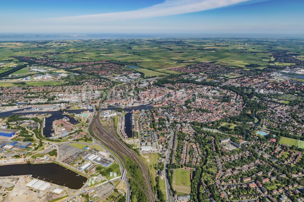 Luftbild Emden - Altstadtbereich und Innenstadtzentrum in Emden im Bundesland Niedersachsen, Deutschland