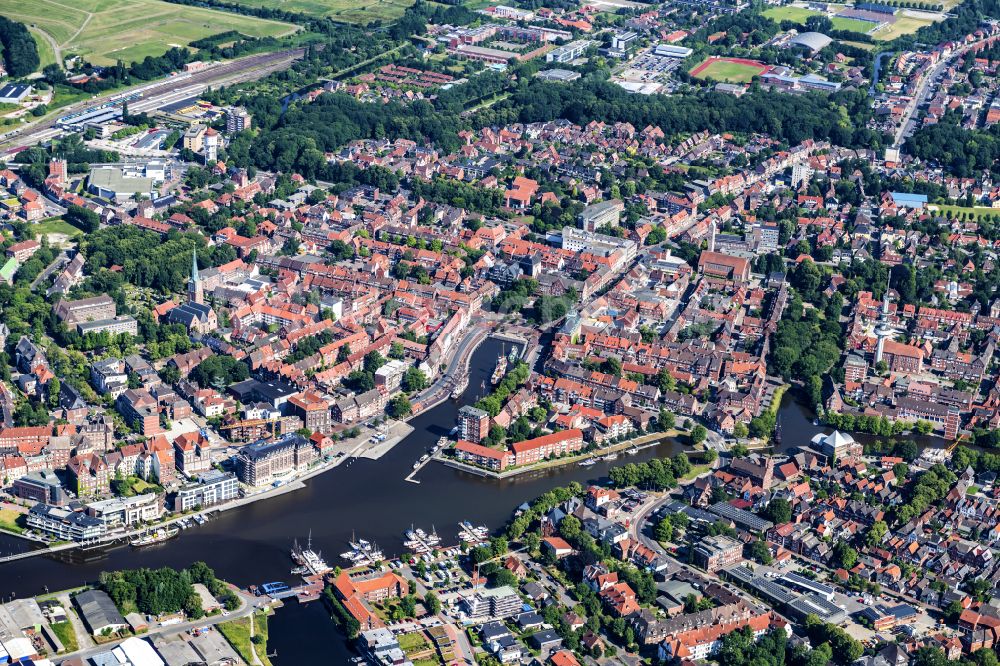 Luftbild Emden - Altstadtbereich und Innenstadtzentrum in Emden im Bundesland Niedersachsen, Deutschland