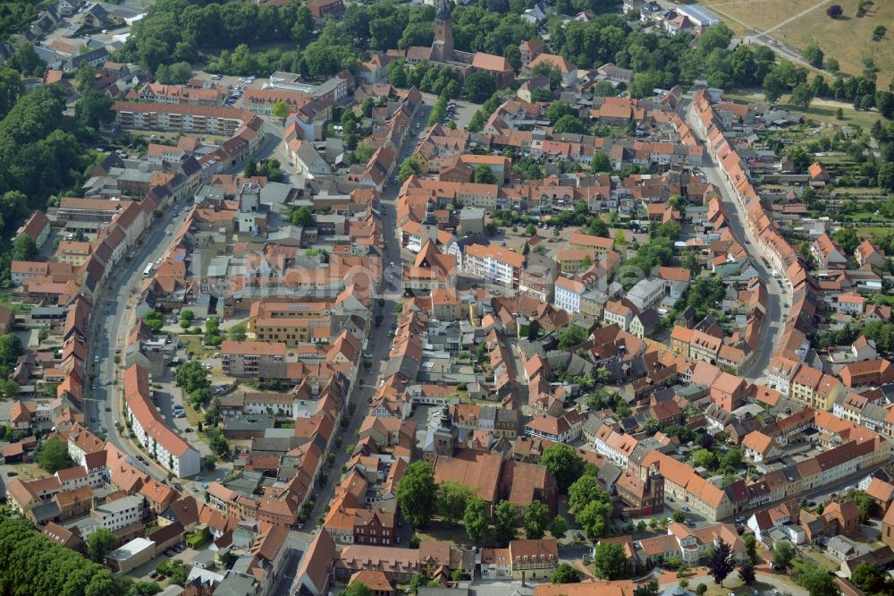 Gardelegen aus der Vogelperspektive: Altstadtbereich und Innenstadtzentrum in Gardelegen im Bundesland Sachsen-Anhalt