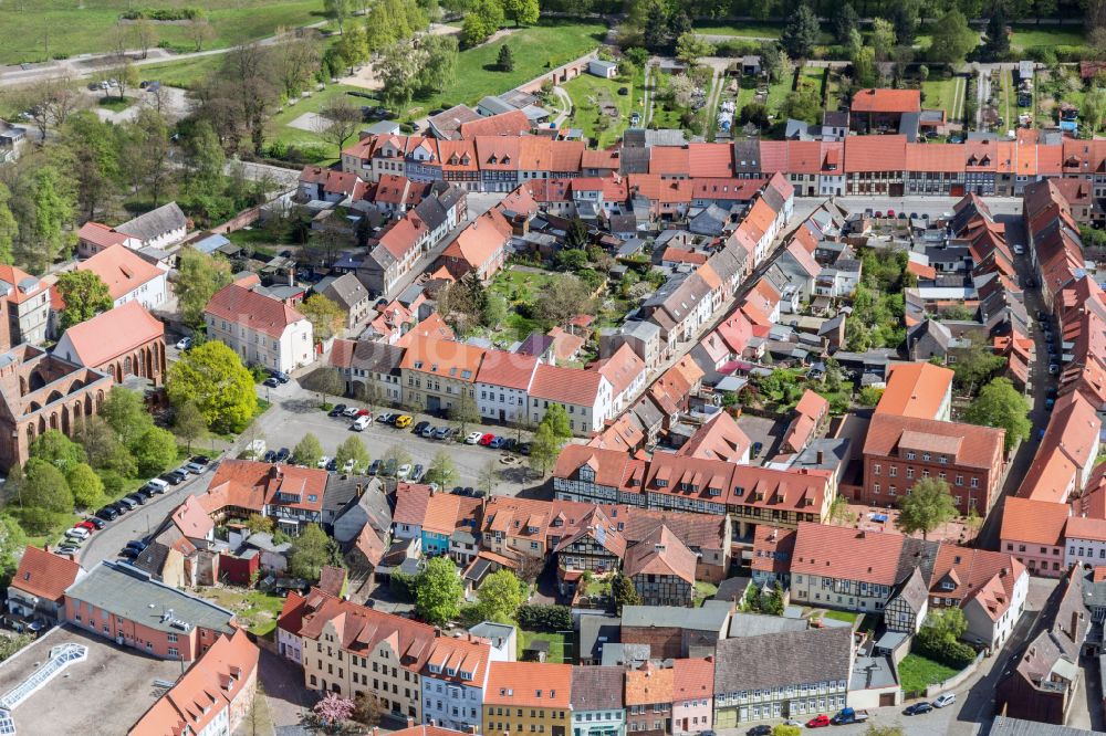 Hansestadt Gardelegen aus der Vogelperspektive: Altstadtbereich und Innenstadtzentrum in Gardelegen im Bundesland Sachsen-Anhalt, Deutschland