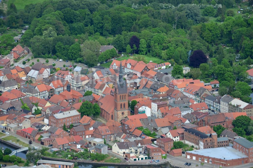 Grabow von oben - Altstadtbereich und Innenstadtzentrum in Grabow im Bundesland Mecklenburg-Vorpommern