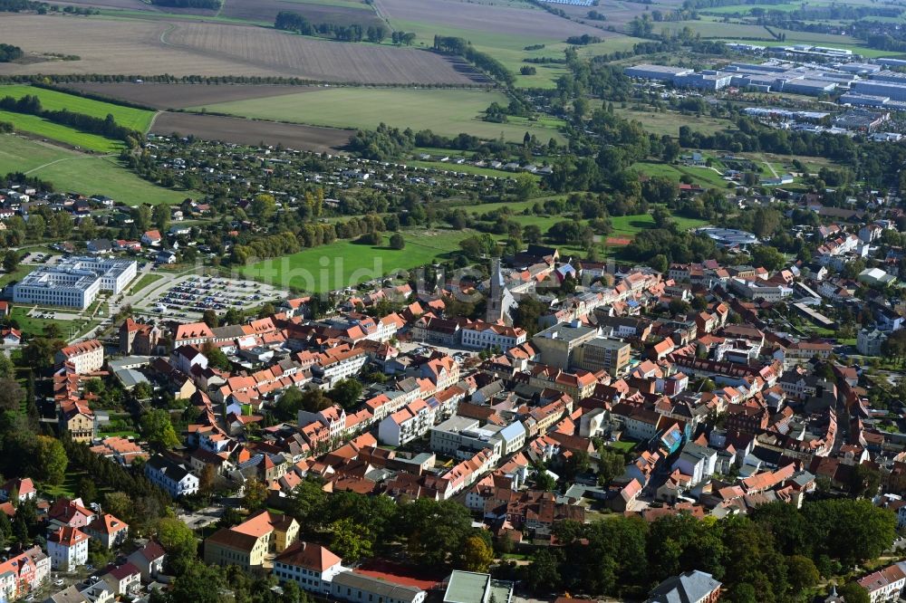 Haldensleben aus der Vogelperspektive: Altstadtbereich und Innenstadtzentrum in Haldensleben im Bundesland Sachsen-Anhalt, Deutschland