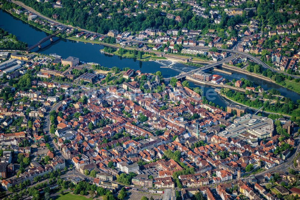 Luftbild Hameln - Altstadtbereich und Innenstadtzentrum in Hameln im Bundesland Niedersachsen, Deutschland