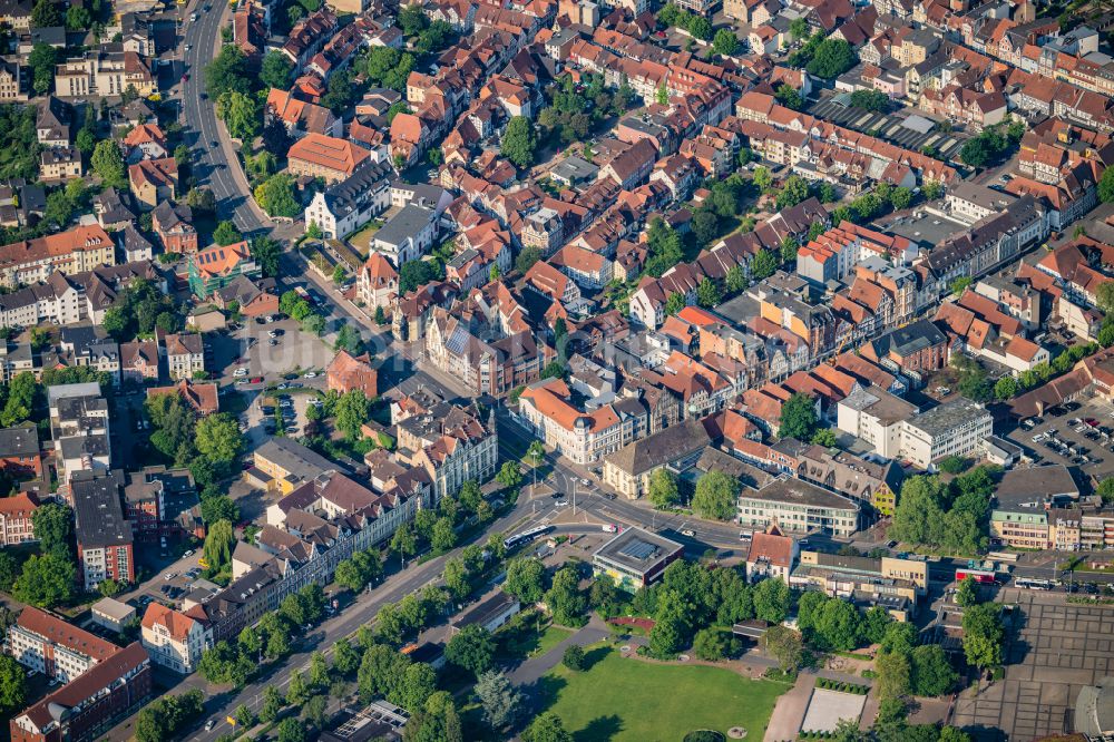 Hameln von oben - Altstadtbereich und Innenstadtzentrum in Hameln im Bundesland Niedersachsen, Deutschland