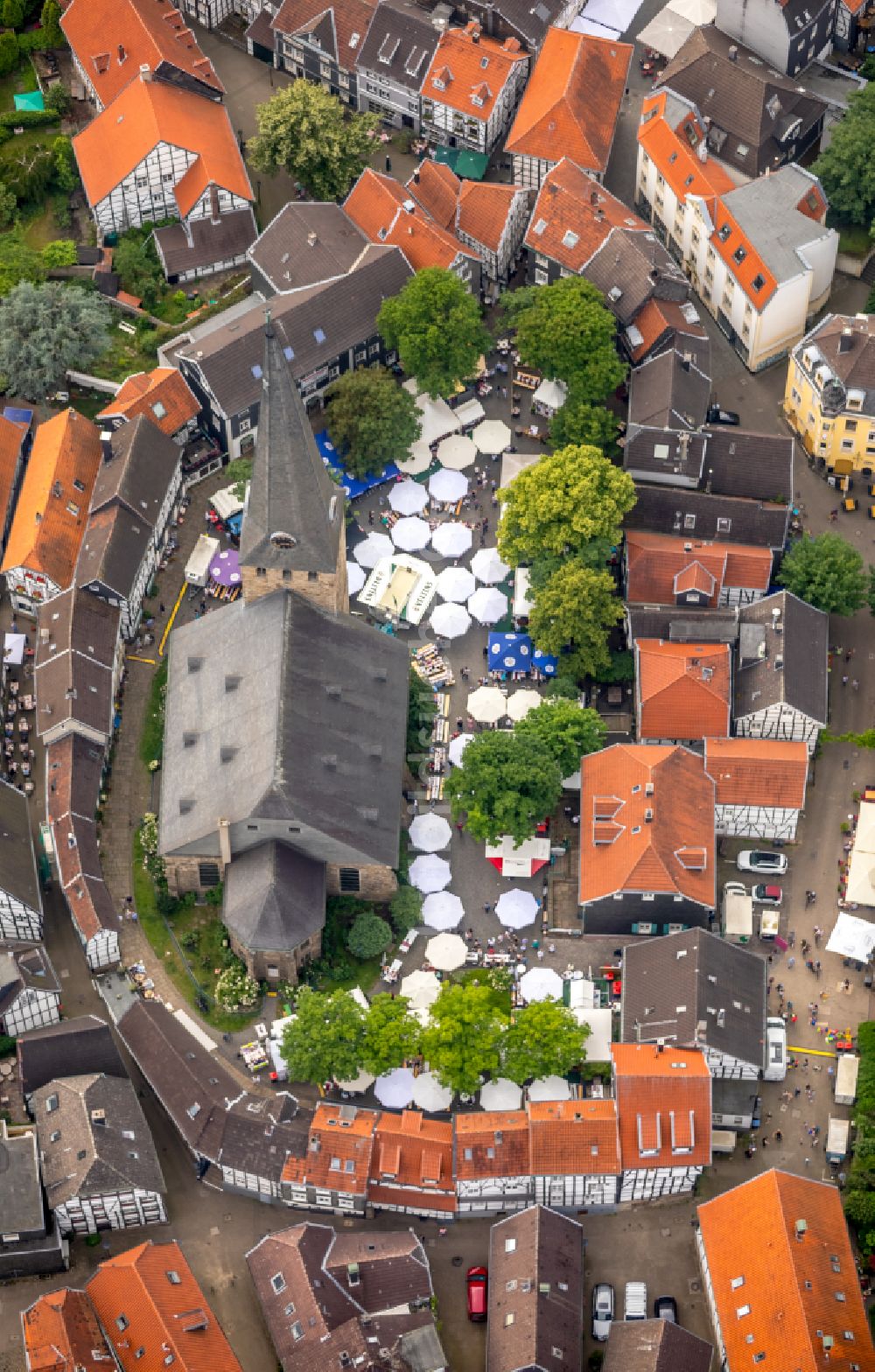 Luftaufnahme Hattingen - Altstadtbereich und Innenstadtzentrum in Hattingen im Bundesland Nordrhein-Westfalen, Deutschland