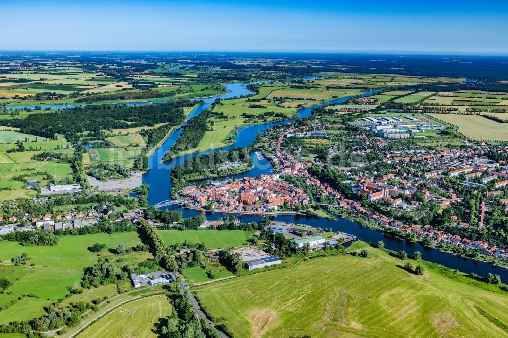 Havelberg aus der Vogelperspektive: Altstadtbereich und Innenstadtzentrum Havelberg an der Elbe im Bundesland Sachsen-Anhalt, Deutschland