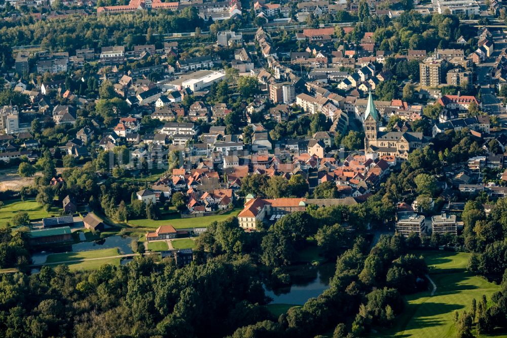 Luftaufnahme Herten - Altstadtbereich und Innenstadtzentrum in Herten im Bundesland Nordrhein-Westfalen, Deutschland