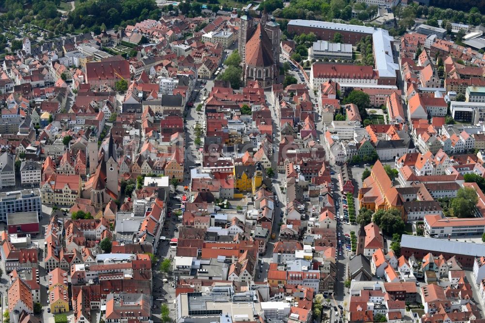 Ingolstadt aus der Vogelperspektive: Altstadtbereich und Innenstadtzentrum in Ingolstadt im Bundesland Bayern, Deutschland