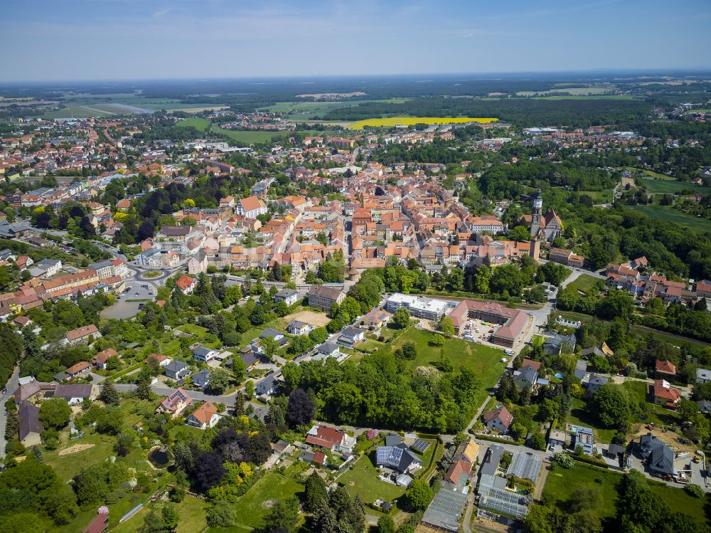 Kamenz von oben - Altstadtbereich und Innenstadtzentrum von Kamenz im Bundesland Sachsen