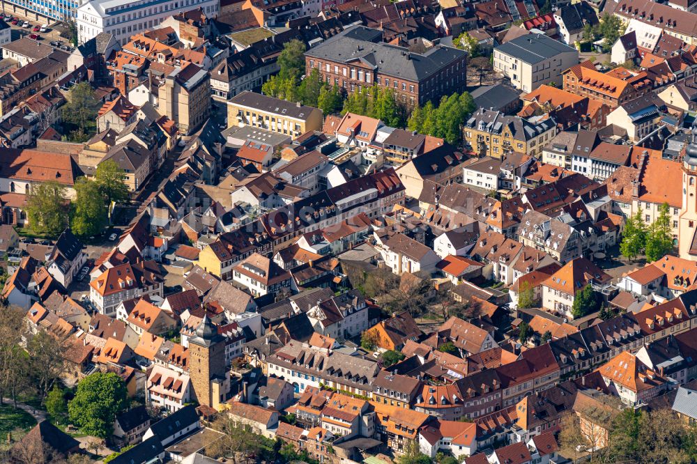 Luftbild Karlsruhe - Altstadtbereich und Innenstadtzentrum in Karlsruhe im Bundesland Baden-Württemberg, Deutschland