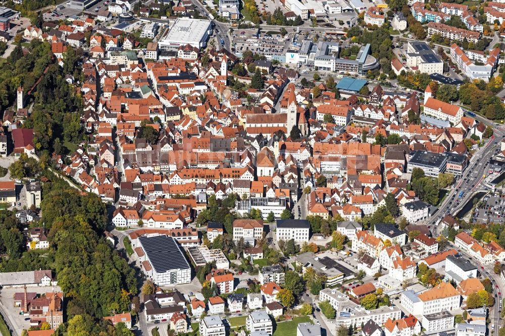 Kaufbeuren von oben - Altstadtbereich und Innenstadtzentrum in Kaufbeuren im Bundesland Bayern, Deutschland