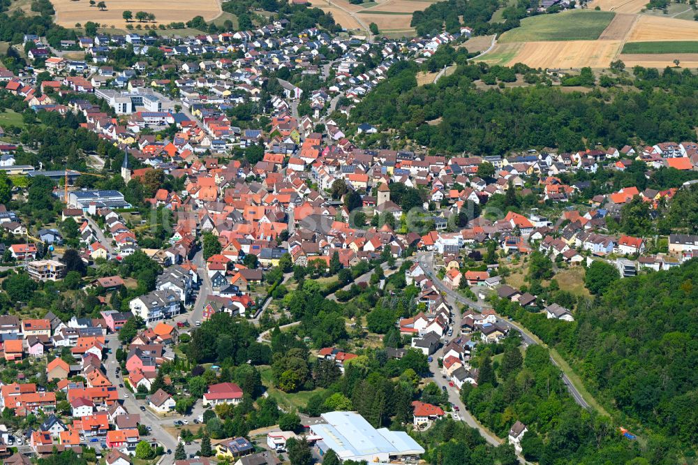 Königsbach-Stein aus der Vogelperspektive: Altstadtbereich und Innenstadtzentrum in Königsbach-Stein im Bundesland Baden-Württemberg, Deutschland