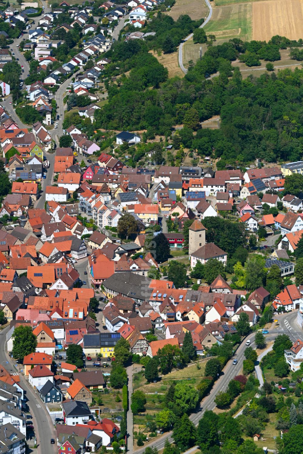 Luftaufnahme Königsbach-Stein - Altstadtbereich und Innenstadtzentrum in Königsbach-Stein im Bundesland Baden-Württemberg, Deutschland