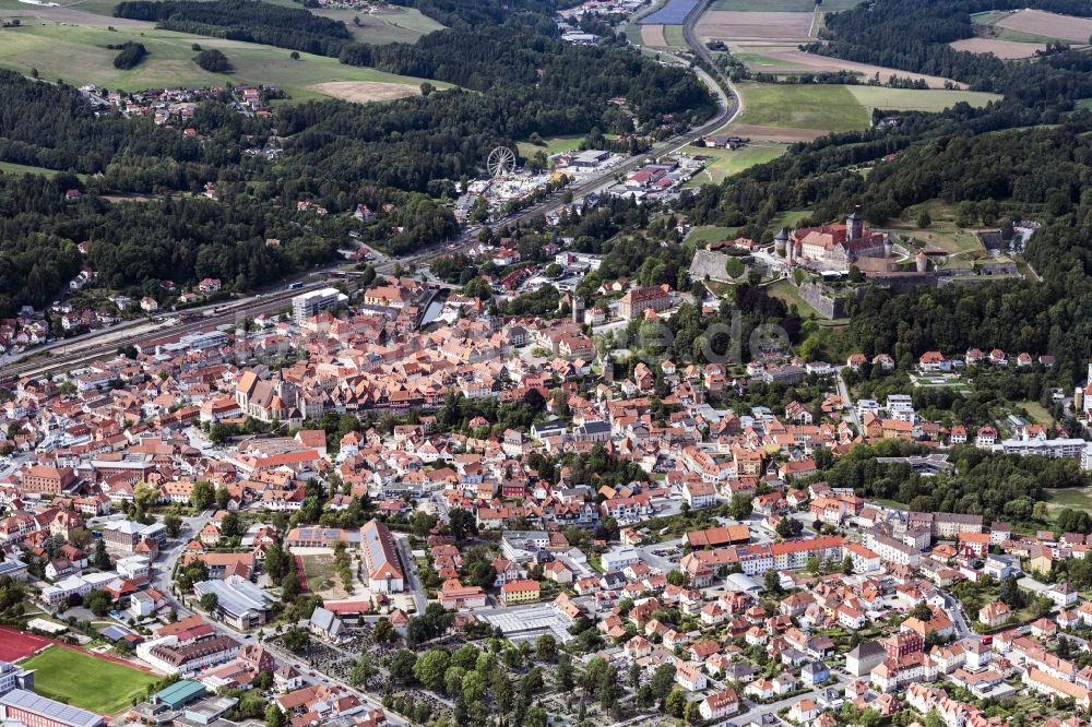 Kronach aus der Vogelperspektive: Altstadtbereich und Innenstadtzentrum in Kronach im Bundesland Bayern, Deutschland