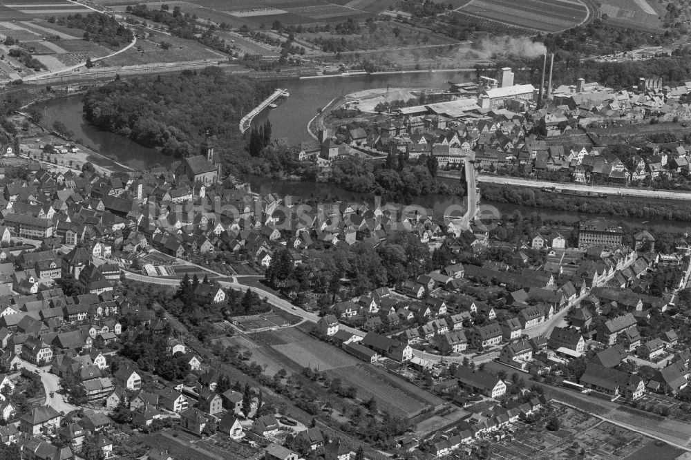 Lauffen am Neckar von oben - Altstadtbereich und Innenstadtzentrum in Lauffen am Neckar im Bundesland Baden-Württemberg, Deutschland