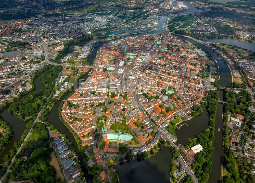 Luftbild Lübeck - Altstadtbereich und Innenstadtzentrum in Lübeck im Bundesland Schleswig-Holstein