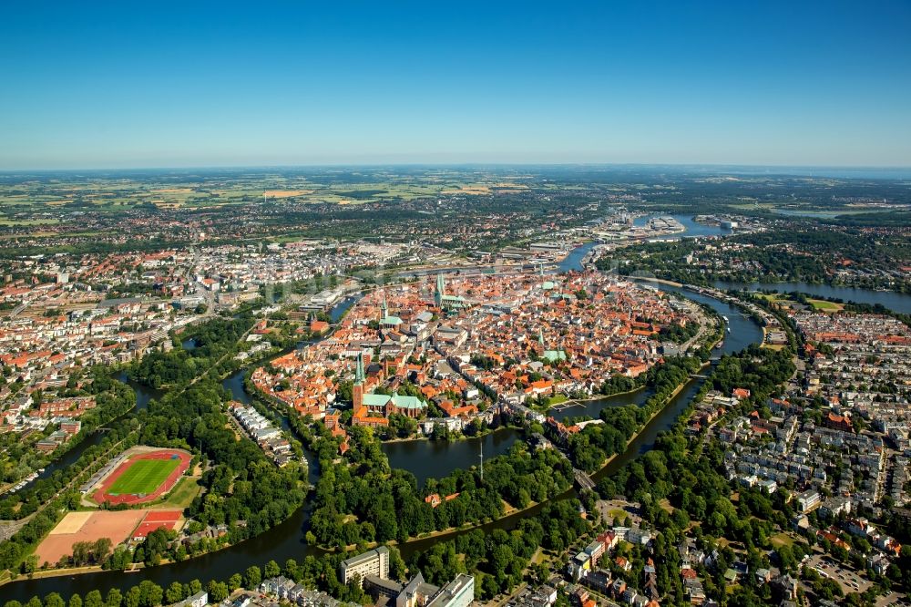 Luftbild Lübeck - Altstadtbereich und Innenstadtzentrum in Lübeck im Bundesland Schleswig-Holstein