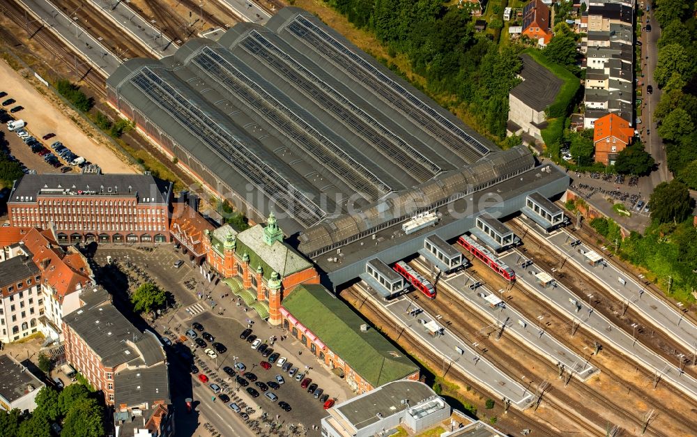 Luftaufnahme Lübeck - Altstadtbereich und Innenstadtzentrum in Lübeck im Bundesland Schleswig-Holstein