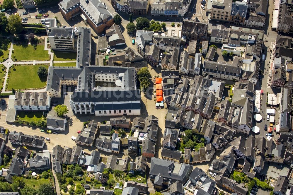 Limburg an der Lahn von oben - Altstadtbereich und Innenstadtzentrum in Limburg an der Lahn im Bundesland Hessen