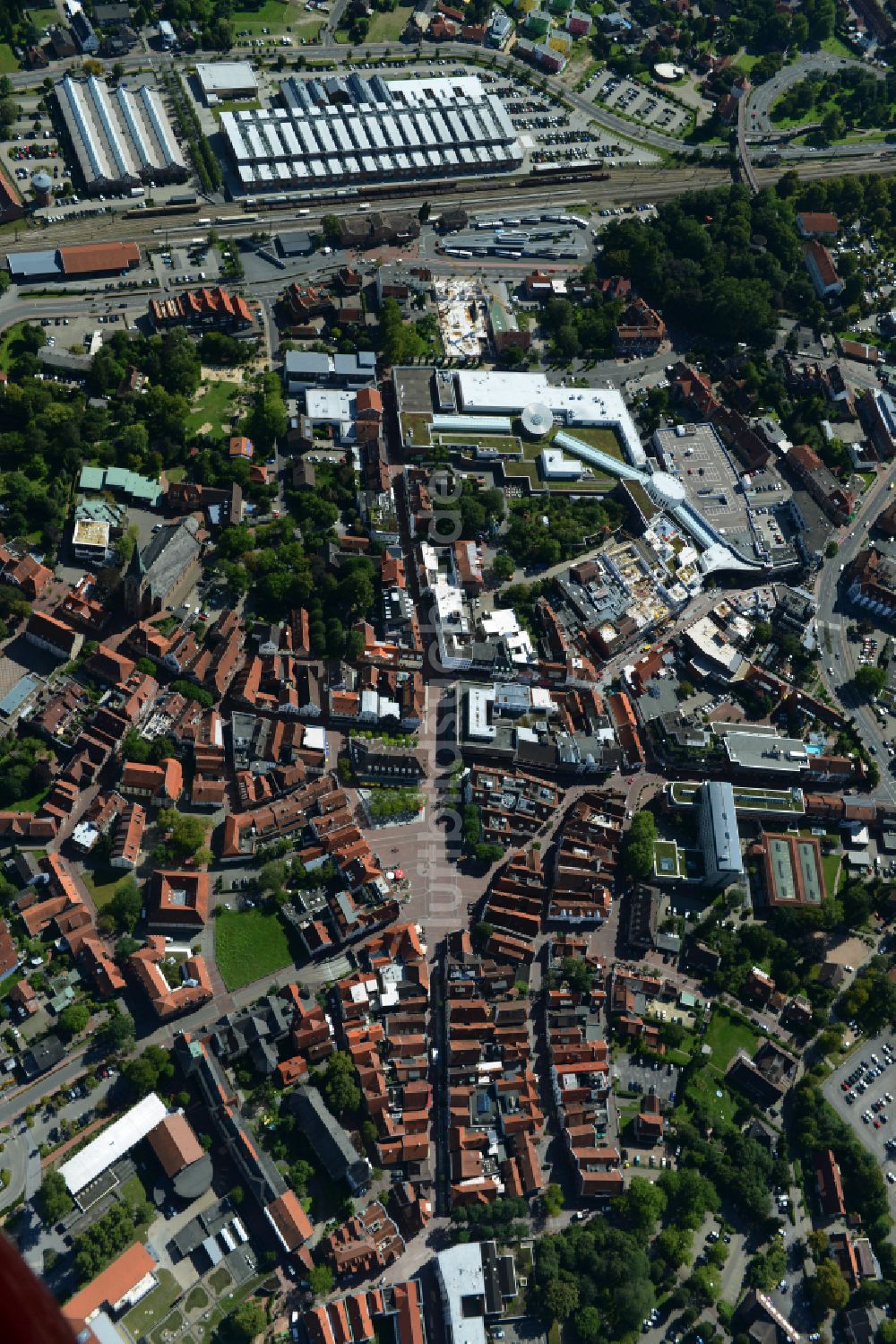 Lingen (Ems) von oben - Altstadtbereich und Innenstadtzentrum in Lingen (Ems) im Bundesland Niedersachsen, Deutschland