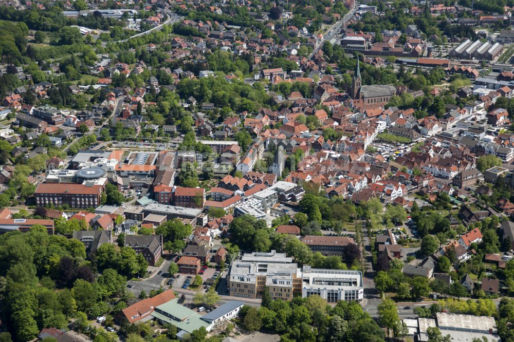 Lingen (Ems) von oben - Altstadtbereich und Innenstadtzentrum in Lingen (Ems) im Bundesland Niedersachsen, Deutschland