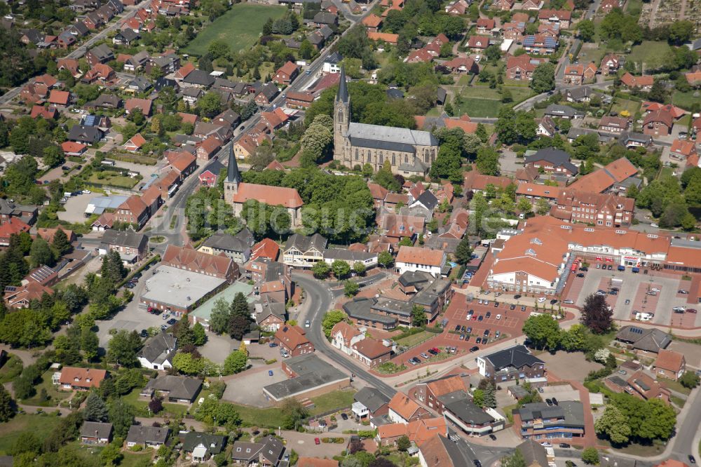 Lingen (Ems) von oben - Altstadtbereich und Innenstadtzentrum in Lingen (Ems) im Bundesland Niedersachsen, Deutschland